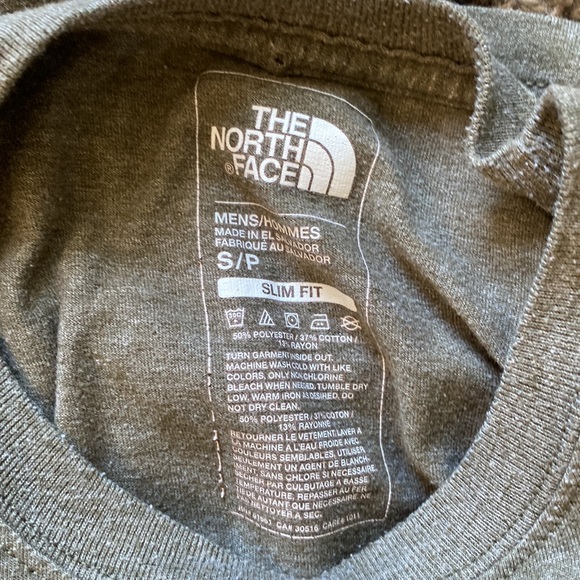 North Face t-shirt - Picture 4 of 4